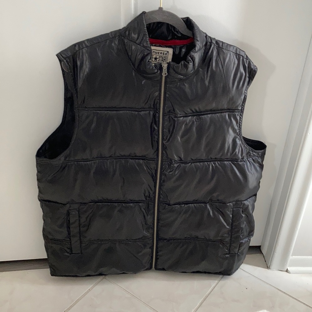 Black puffer men’s XL vest by Converse One-star